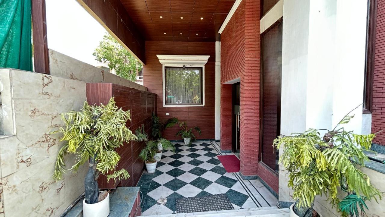 Park Studio Dlf Phase 2, Cyber City, Gurgaon Buitenkant foto